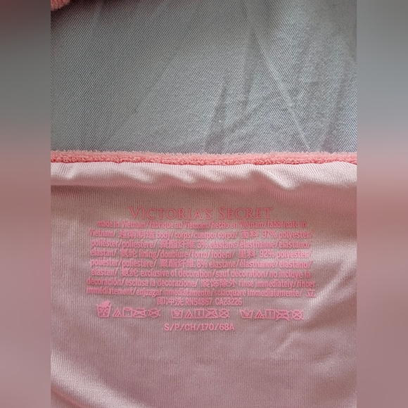 Victoria's Secret bikini set - Picture 4 of 7